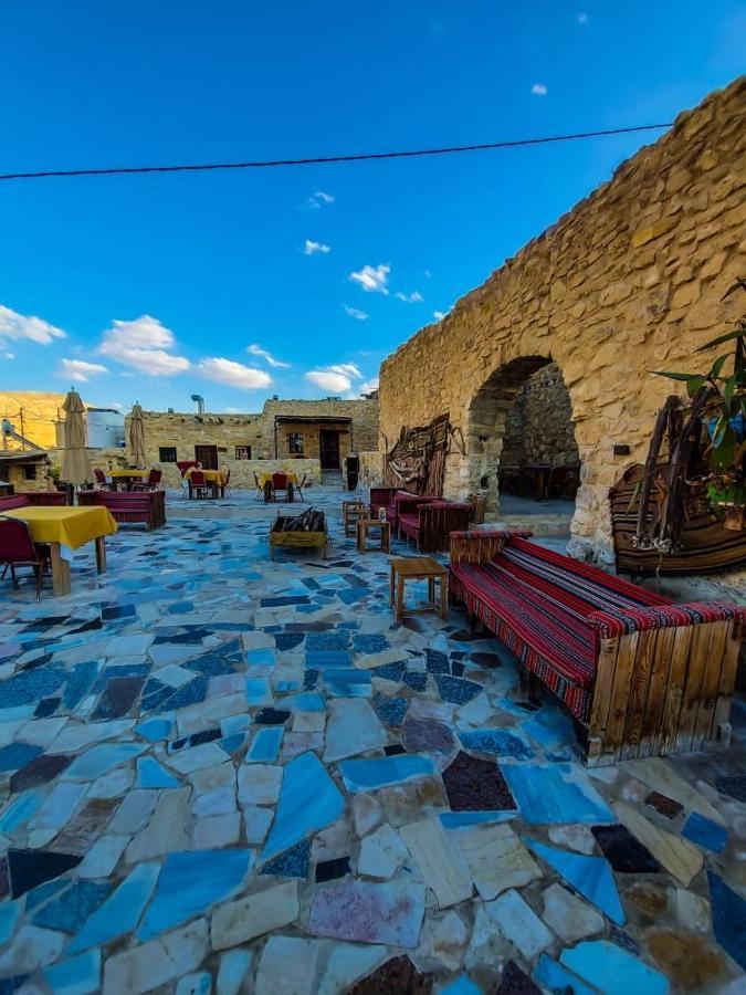 Mumia Restaurant & House Hostal Karak Exterior foto